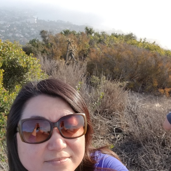 Meet your Posher, Ruth - Picture 2 of 2